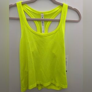 NWT Lululemon Swiftly Tech RB Tank 2.0 Race Size 8 Highlighter Yellow HIYE